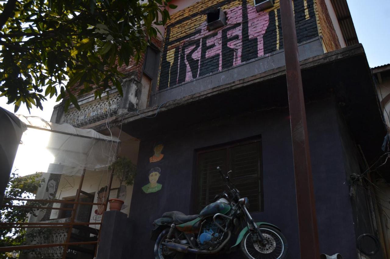 Fireflies Hostel Katmandú Exterior foto